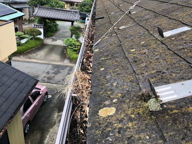 オーバーフローする雨樋の原因と補修方法について