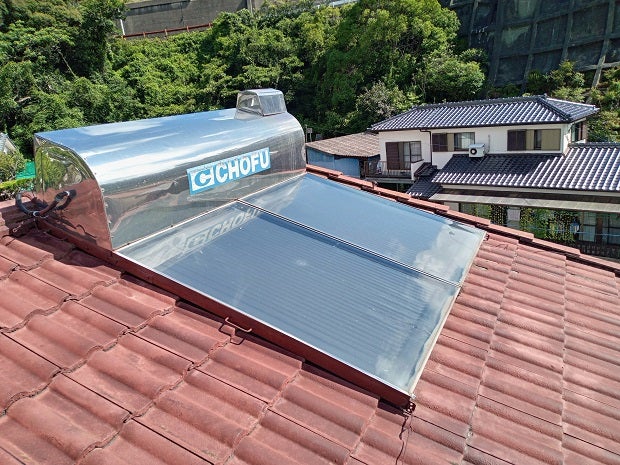 太陽熱温水器を撤去する方法・撤去費用の相場